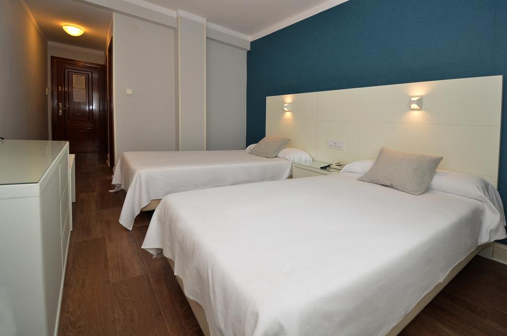 Hostal Vista Alegre Castro Urdiales Luaran gambar