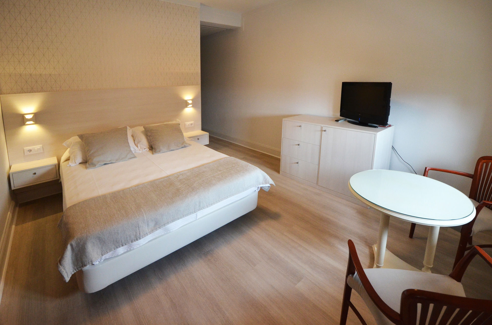Hostal Vista Alegre Castro Urdiales Luaran gambar